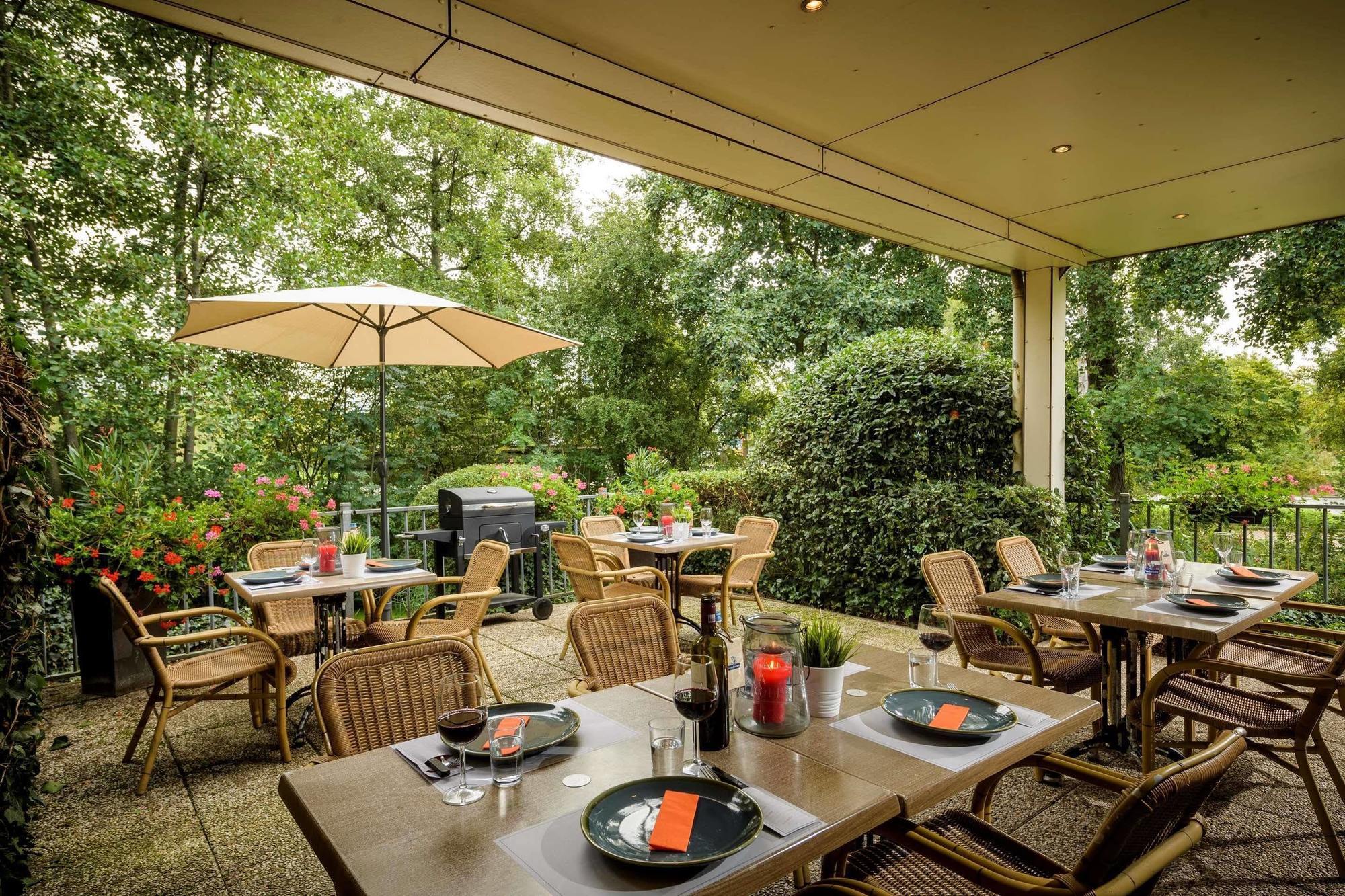 Campanile Hotel & Restaurant Vlaardingen Exterior photo